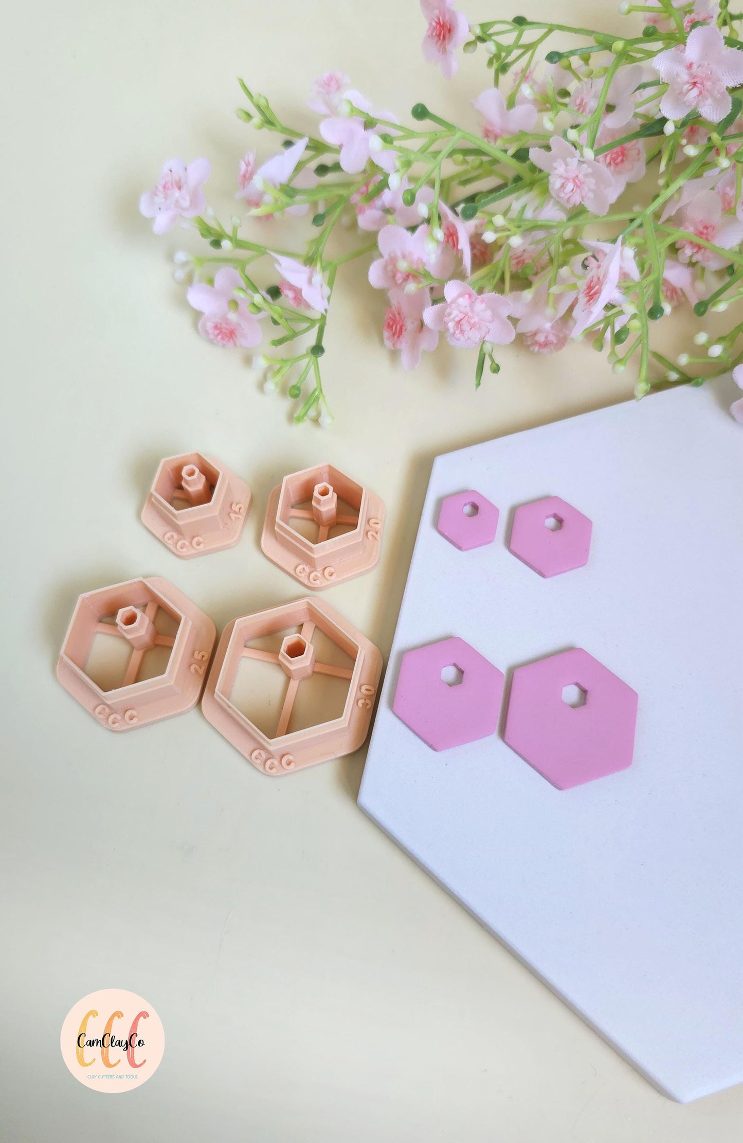 Emporte-pièces hexagones avec trous hexagones en haut pour fabrication de bijoux en argile polymère, créoles interchangeables, pampilles