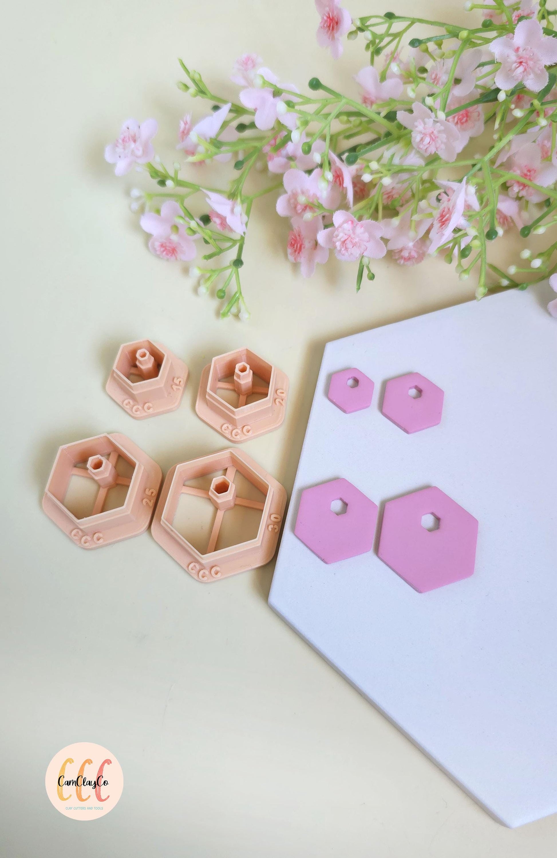 Emporte-pièces hexagones avec trous hexagones en haut pour fabrication de bijoux en argile polymère, créoles interchangeables, pampilles
