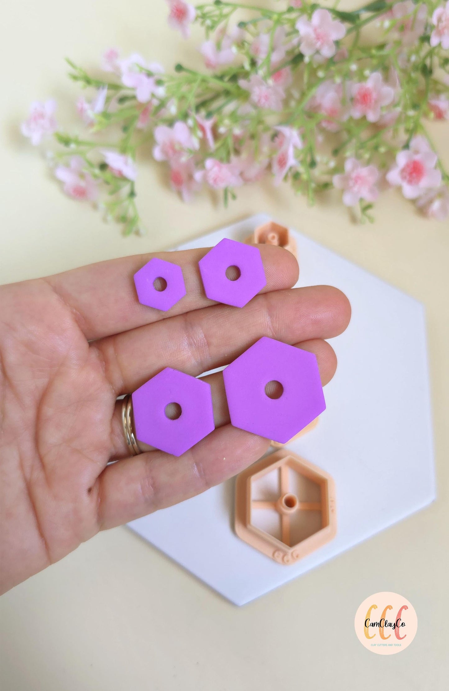 Emporte-pièces hexagones avec trous ronds au centre pour fabrication de bijoux en argile polymère, créoles interchangeables, pampilles