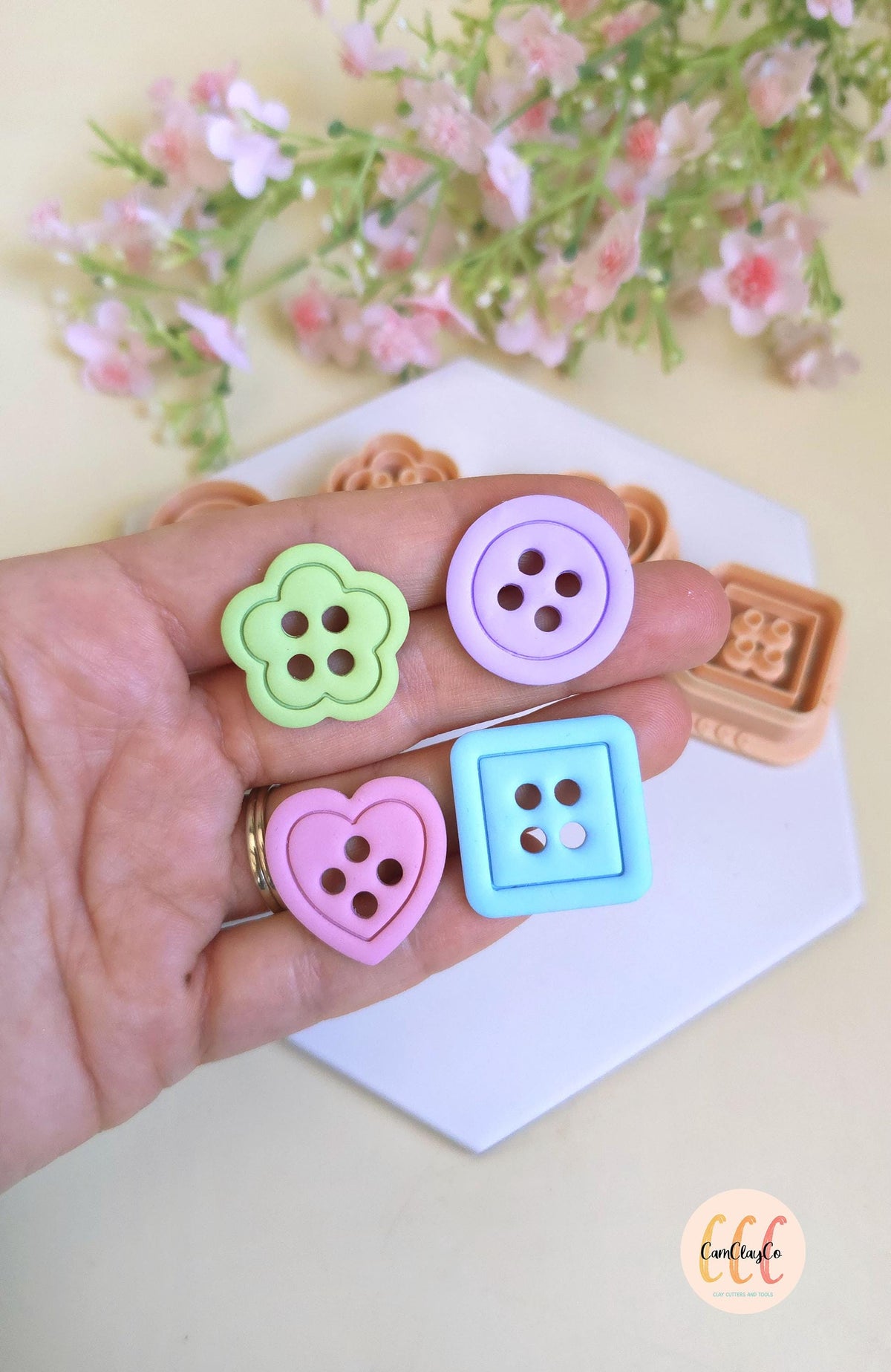 Emporte-pièces 3D en forme de boutons de couture pour la fabrication de bijoux en argile polymère, créoles interchangeables, pampilles
